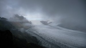 Skaftafellsjokul, foggy glacier in Skaftafell