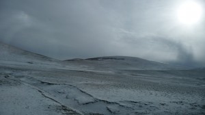 Mountains and snow between Xining and Gyegu