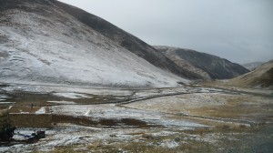 Mountains snow and road between Xining and Gyegu, 2