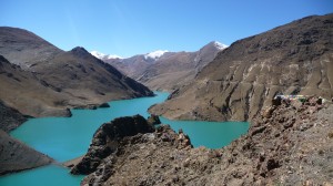 Blue lake around Gyantse