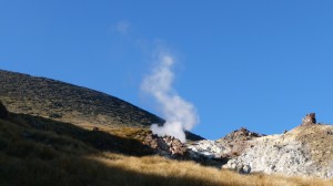 Smoke, hot springs, Tongariro Alpine Crossing, New Zealand